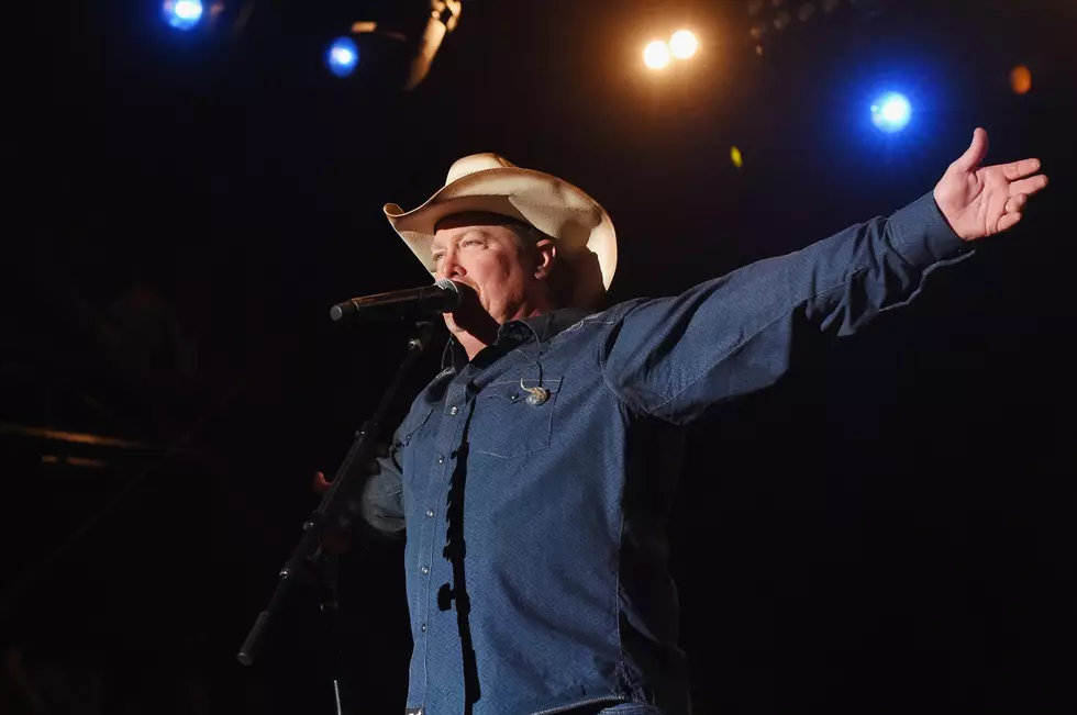 Tracy Lawrence Is Coming to Owensboro [VIDEO]