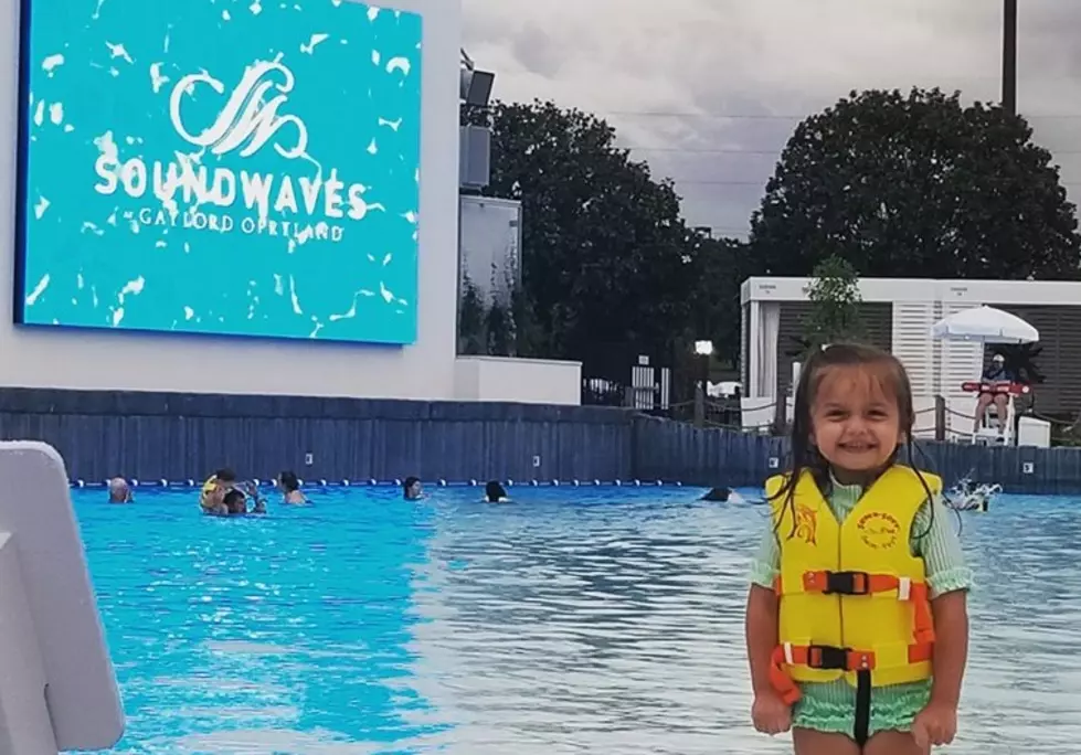 Angel’s Family Visits Soundwaves Water Experience At Gaylord Opryland (VIDEO)