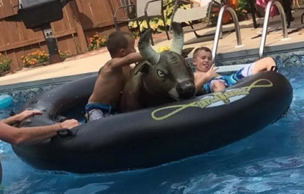 Owensboro Family Buys Hilarious Pool Float (PHOTO)