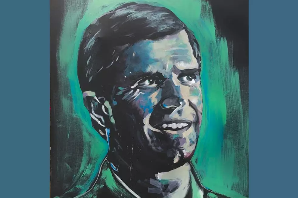 Aaron Kizer Paints Portrait of Kentucky Governor Andy Beshear