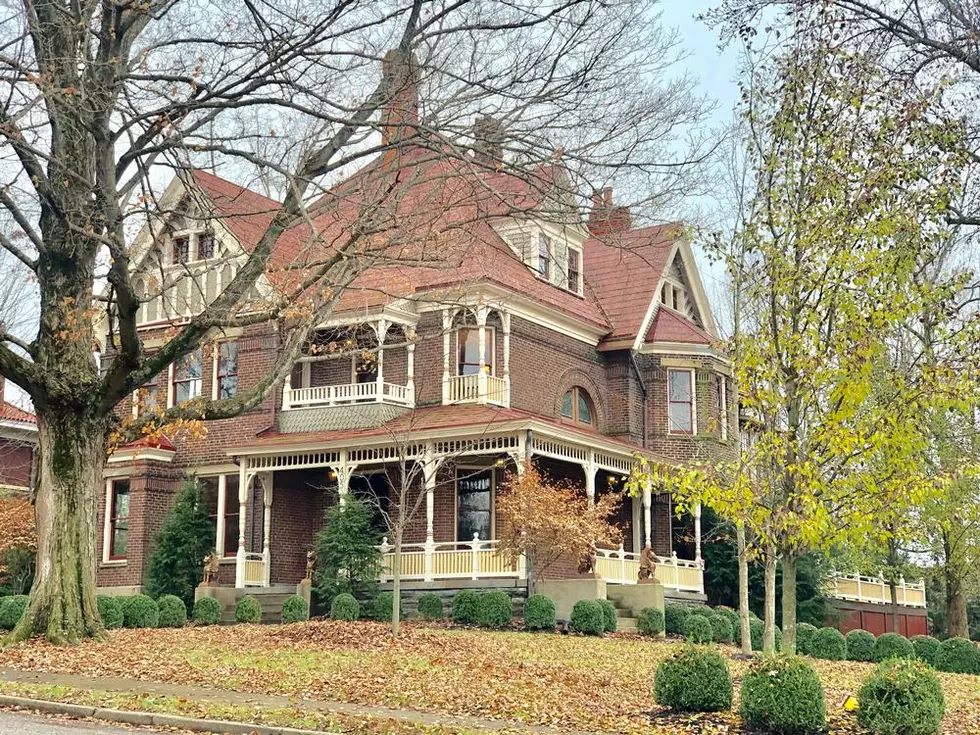 This 135-Year-Old Kentucky Victorian Is a Blast from the Past [PHOTO GALLERY]