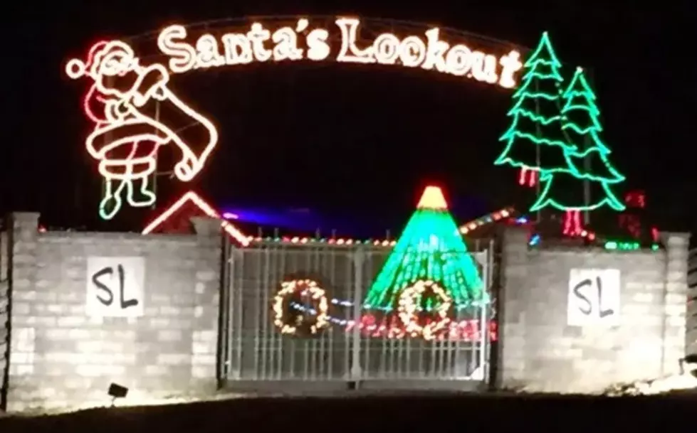 VISIT: Santa's Lookout A 10-Acre Interactive Holiday Drive-Thru 