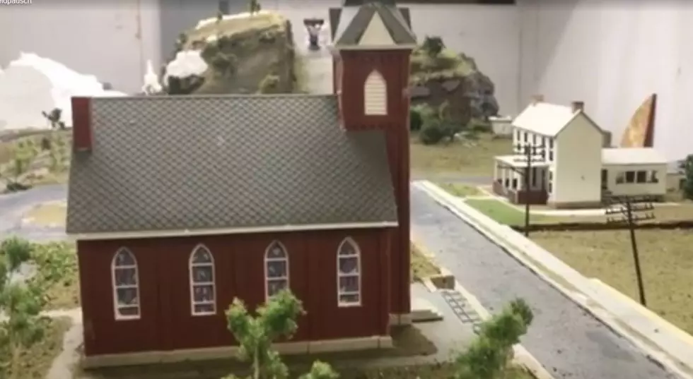 Tell City, Indiana Man Creates a Tiny Replica of the Town Troy [Video]