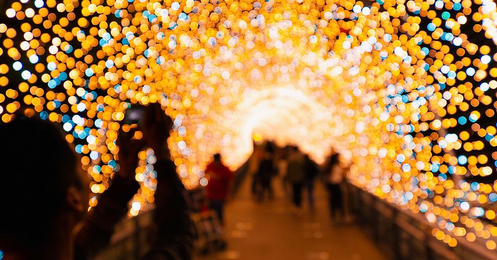 Find Santa & A Whimsical Walking Trail of Lights At This Kentucky Farm