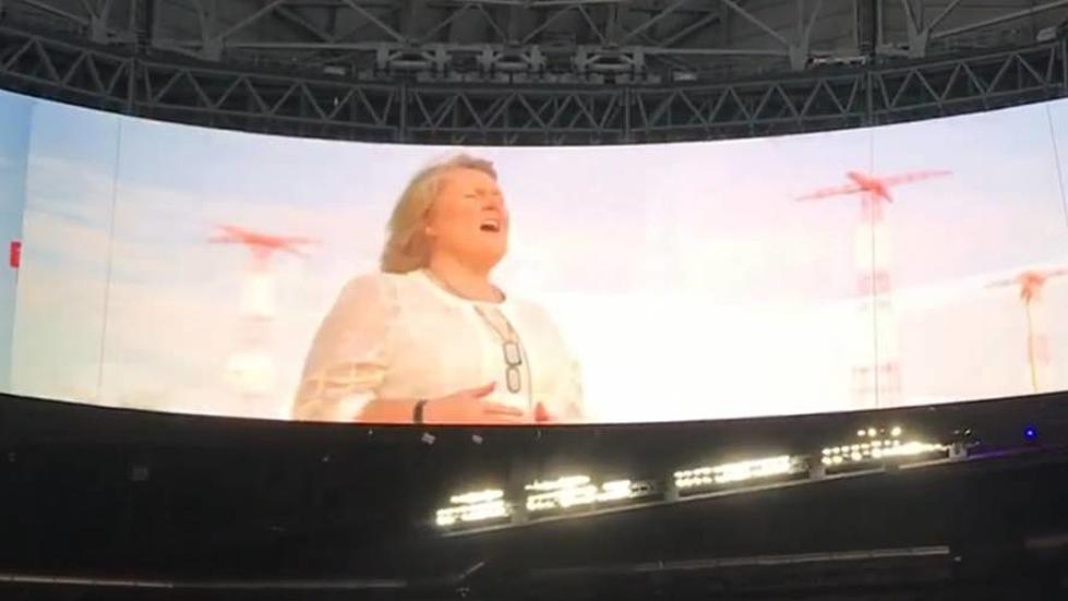 Owensboro's Cathy Mullins Sings National Anthem at NFL Game