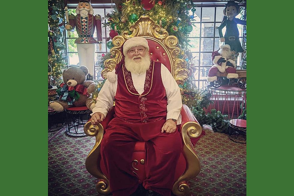 East Tennessee Is Calling You to the Inn at Christmas Place in Pigeon Forge