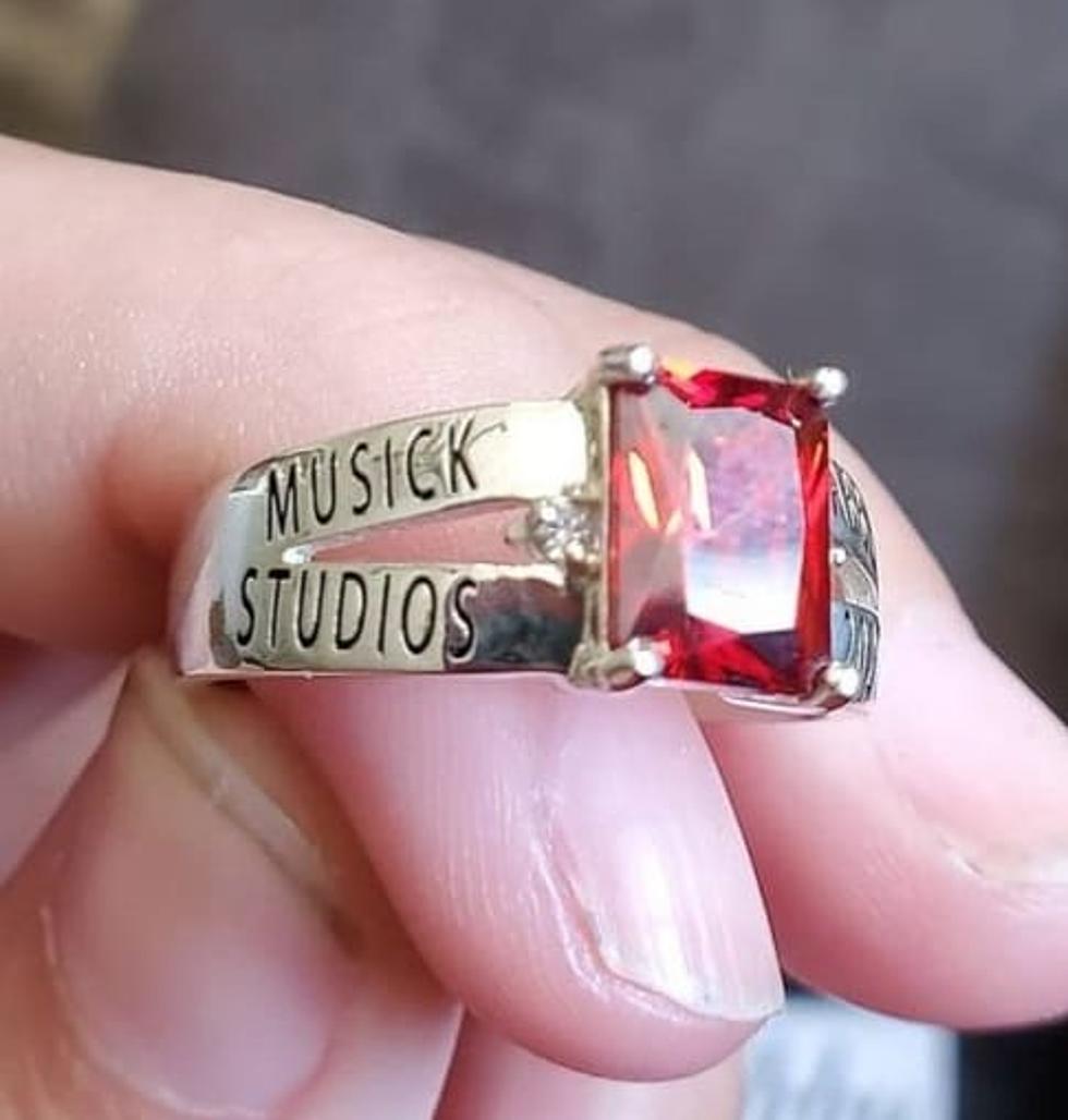 Local Dancer Desperately Searching for Keepsake Ring Lost at Owensboro Restaurant