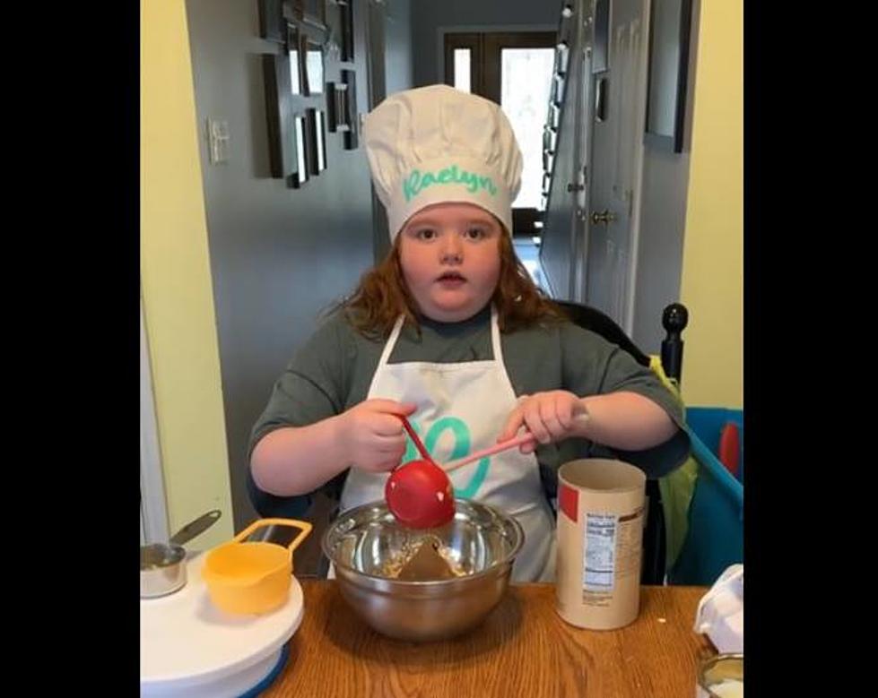 Owensboro Girl Selling Homemade Dog Treats for St. Jude