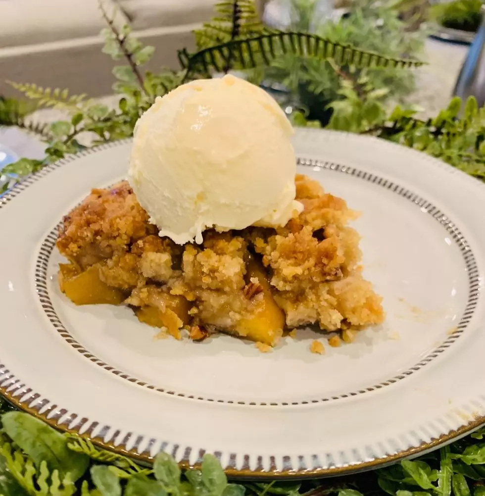 This Delicious Peach Pie Recipe Will Win Your Kentucky Derby Party