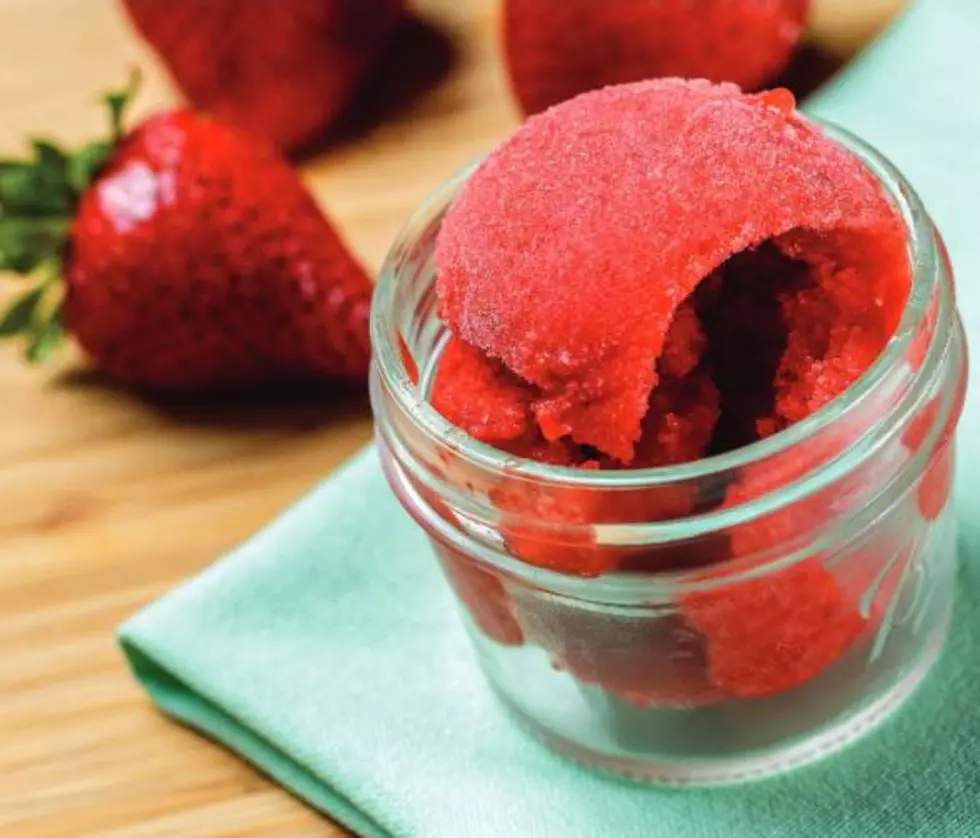 It’s Strawberry Season in Kentucky and This Strawberry Sorbet Recipe is Heaven