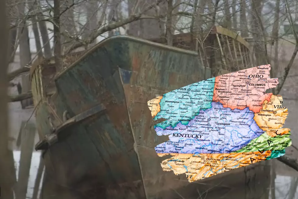 A Creepy Abandoned Ghost Ship Haunts Kentucky &#038; You Can Hike To It
