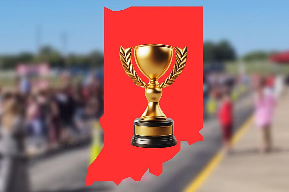 Southern Indiana Middle School Breaks High Five World Record
