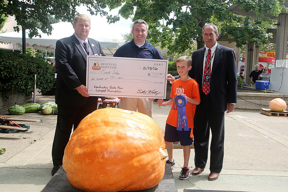 Grayson County Boy Wins KY State Fair Largest Pumpkin Contest [Photo]