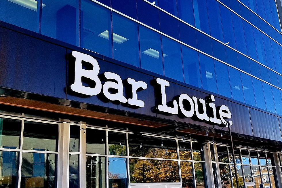 Bar Louie Opens in Downtown Owensboro! [MENU ITEMS]