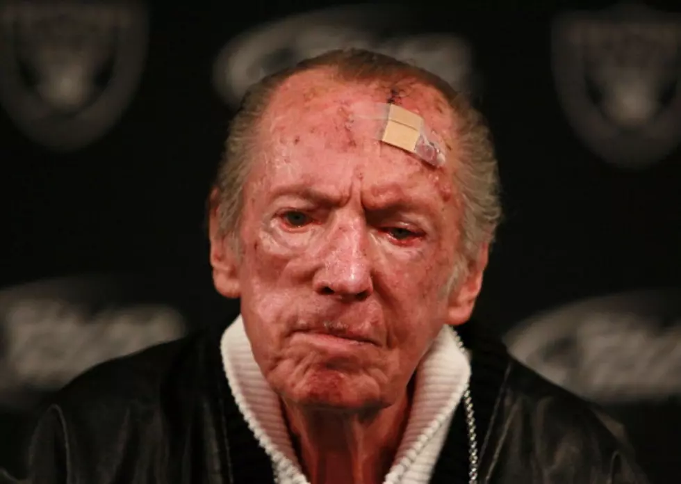 Al Davis Hates Cable