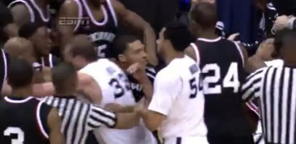 Brawl Breaks Out Between Xavier and Cincinnati [VIDEO]