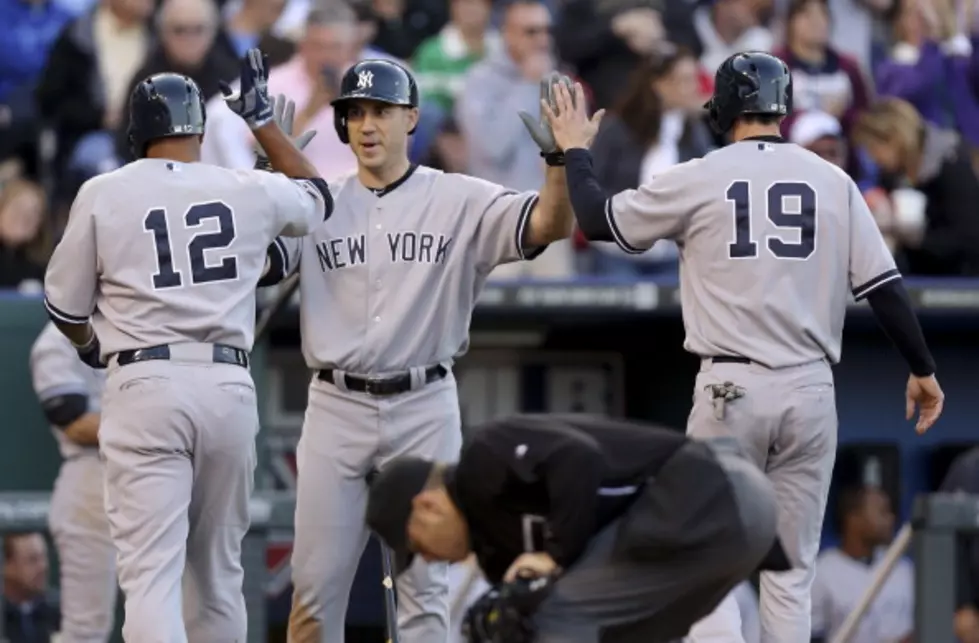 Pettitte And The Yankees Top Royals, 3-2