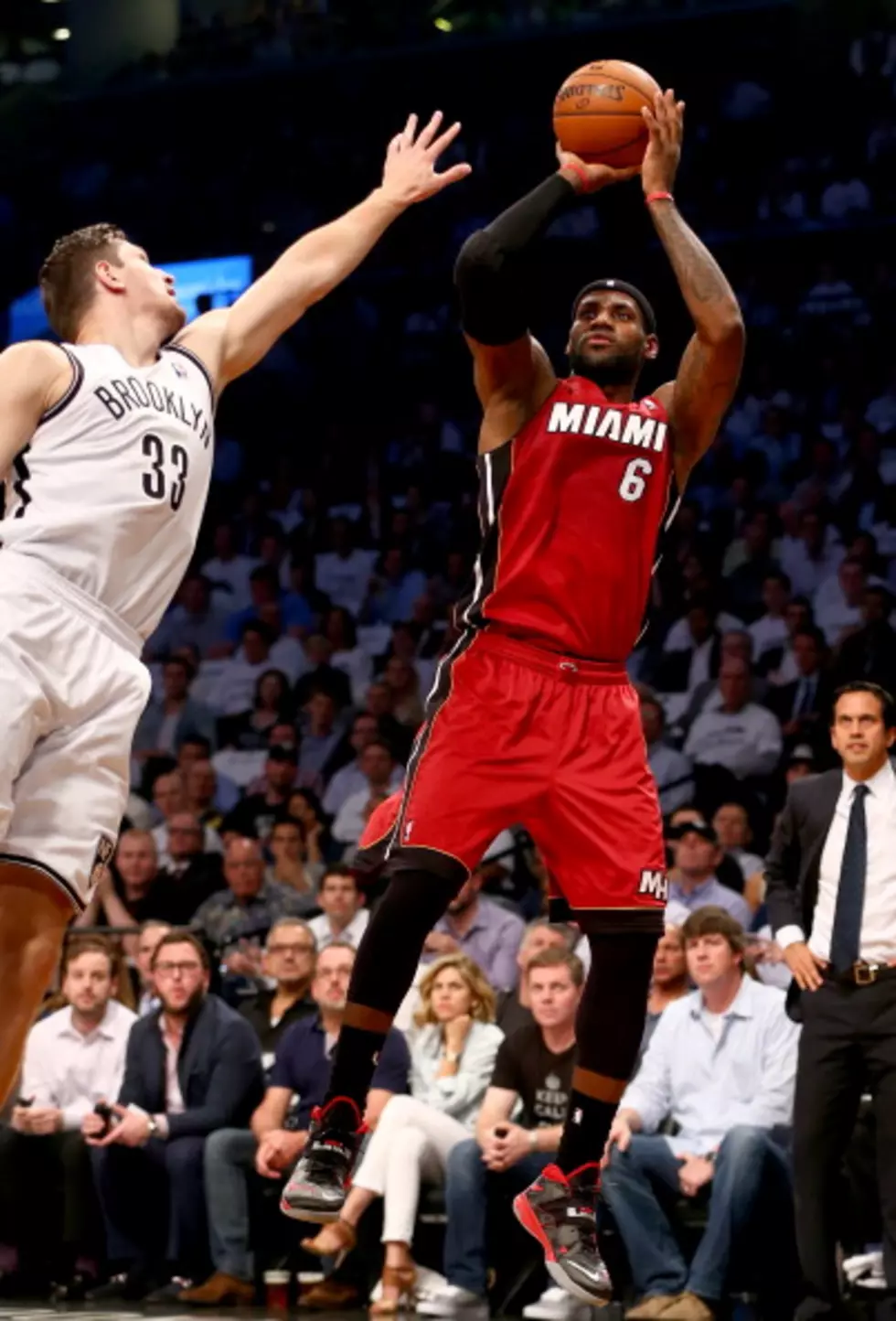 LeBron Carries Heat Past Nets