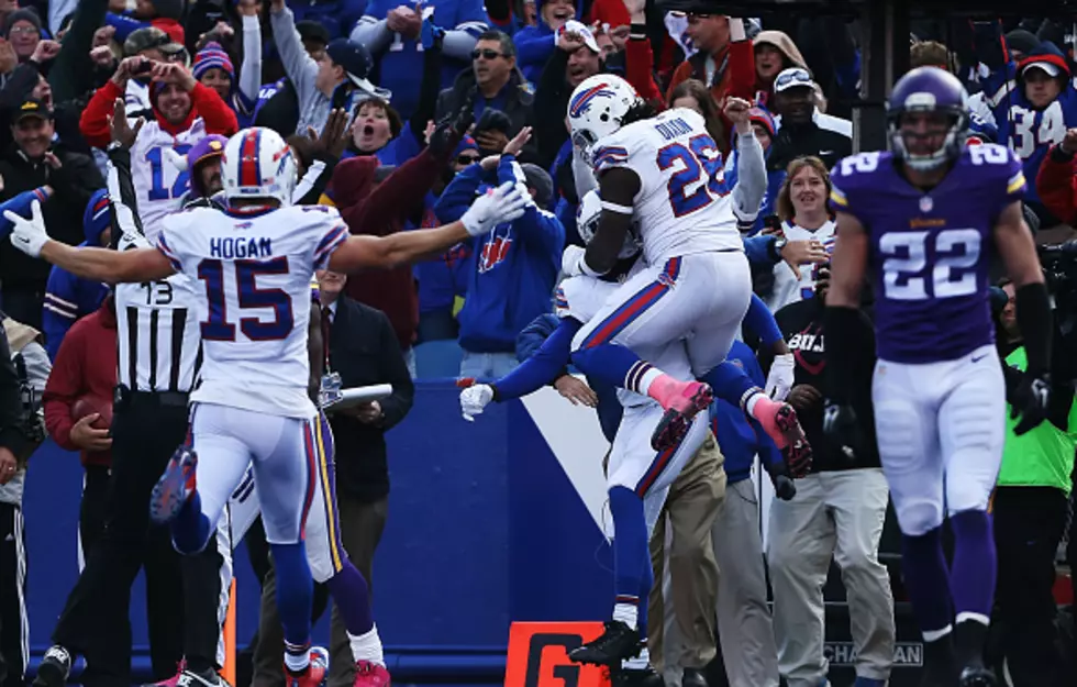 Watkins Catches Last-Second TD in Win