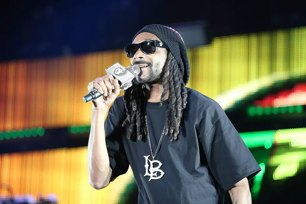 Snoop Dogg Throws Ugly First Pitch in San Diego