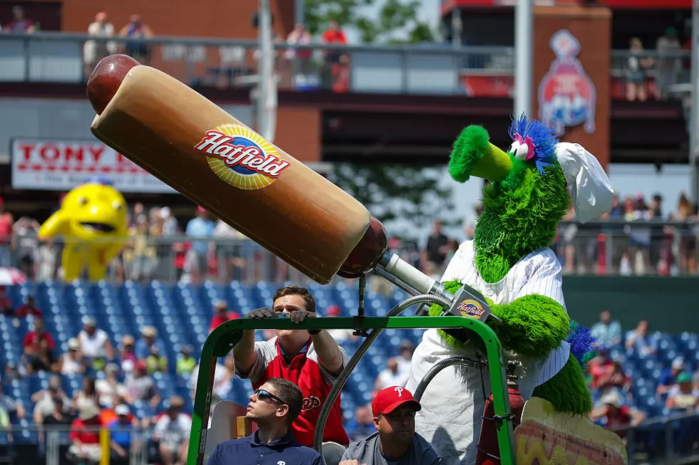 Phillie Phanatic Injures Woman With Flying Hot Dog [VIDEO]