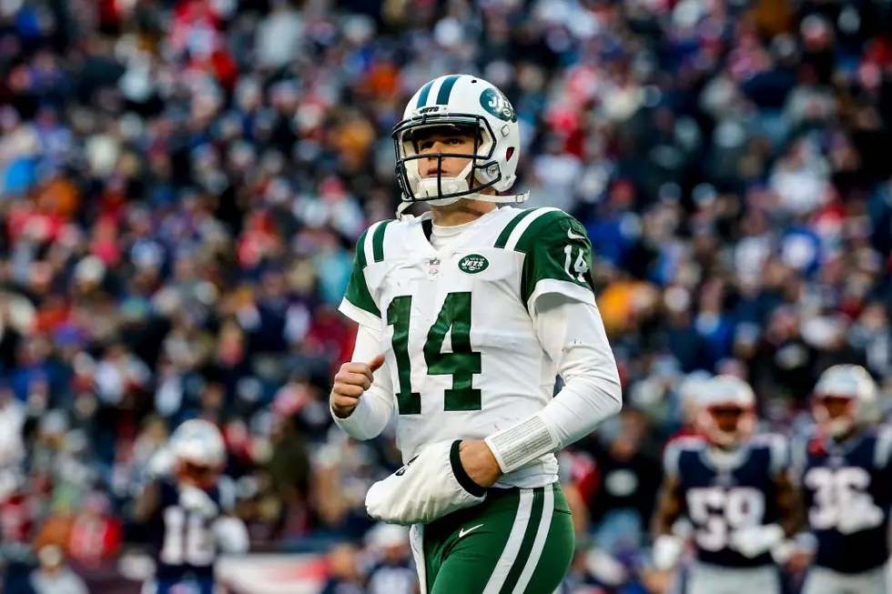 Mixed Signals: Jets GM Praises Darnold But Taking Calls on the QB