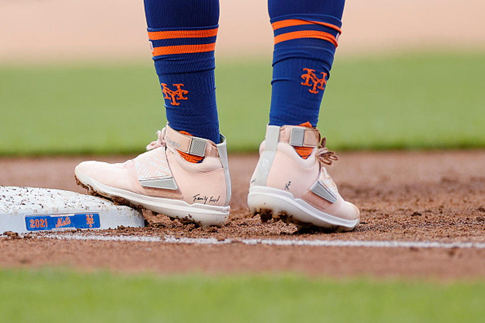 NY Mets Lindor Doesn't Get Gold Glove But Owns the Shoes