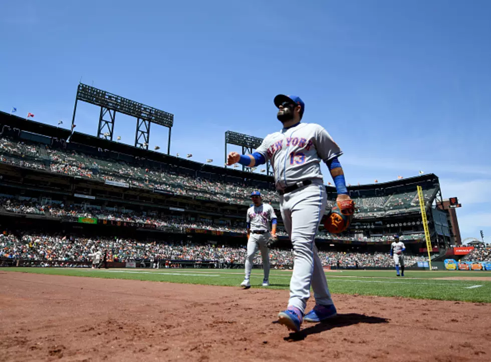 Buck's 'Regular Irregular' Keeps New York Mets Afloat