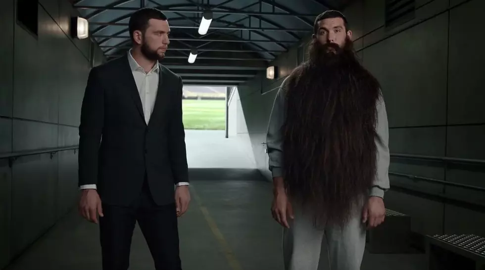 &#8220;Out of Control Beard&#8221; Andrew Luck Makes His Direct TV Commercial Debut [VIDEO]