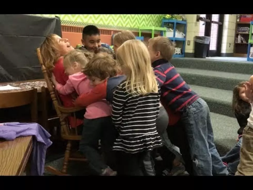 Deb Reads to Kindergartners at Sharon Elementary School  [Video]