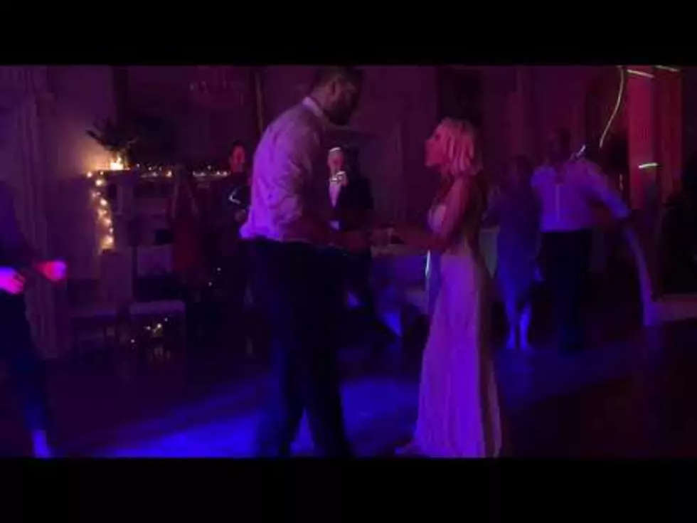 Bride Shows Wedding Guests How to Successfully Jump into Groom’s Arms [Video]