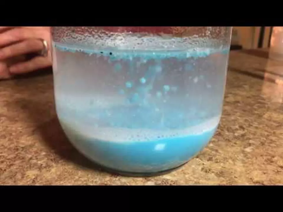 How Do You Make A Snow Storm in a Jar?  [Video]