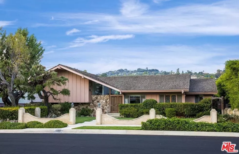 The Iconic Brady Bunch Home is For Sale