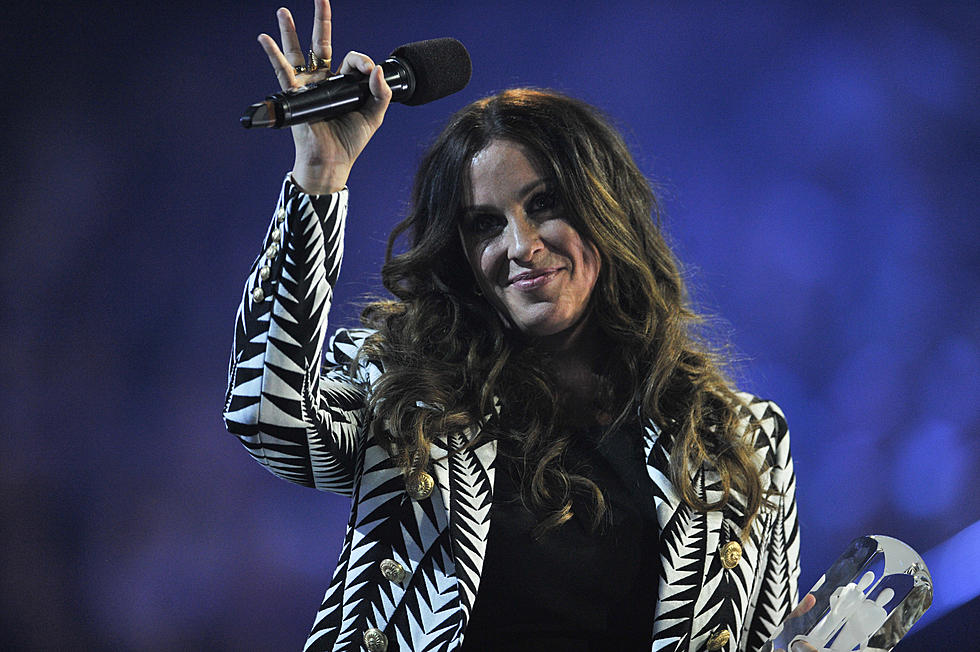 Alanis Morissette Hits the Road in 2021 on &#8216;Jagged Little Pill&#8217; Anniversary Tour
