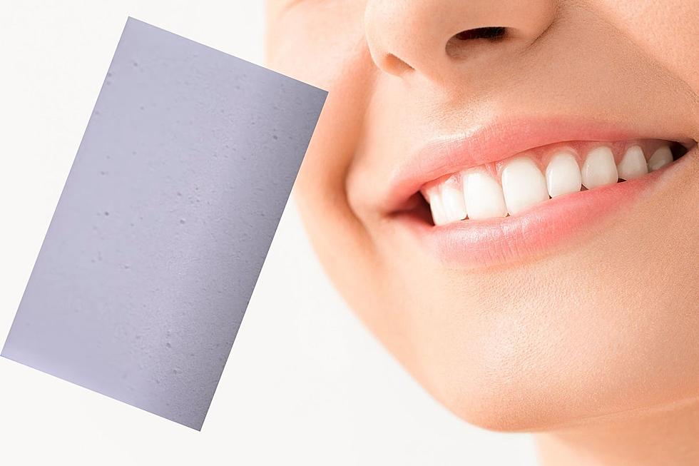 People Have been Using Magic Easers to Whiten Their Teeth