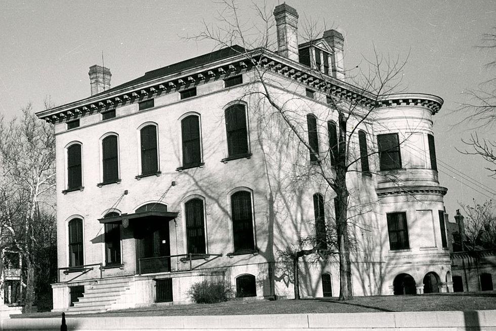 Indiana Ghost Hunters: Would You Tour This St. Louis Mansion With a Dark Past?