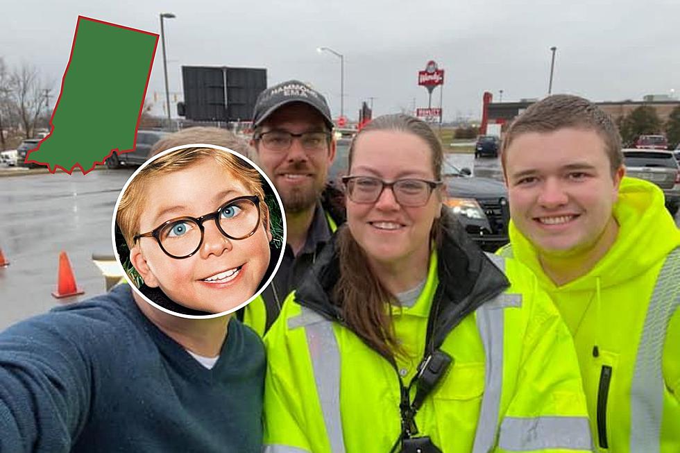  "A Christmas Story" Star Surprises Indiana Police Officers