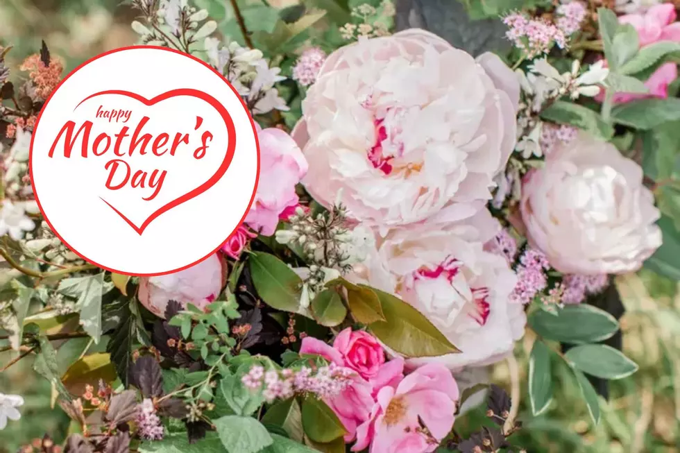 MY105.3 App Exclusive Contest: Win a Beautiful Mother’s Day Floral Arrangement