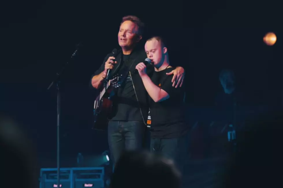 Young Kentucky Man Sings on Stage With His Favorite Artist