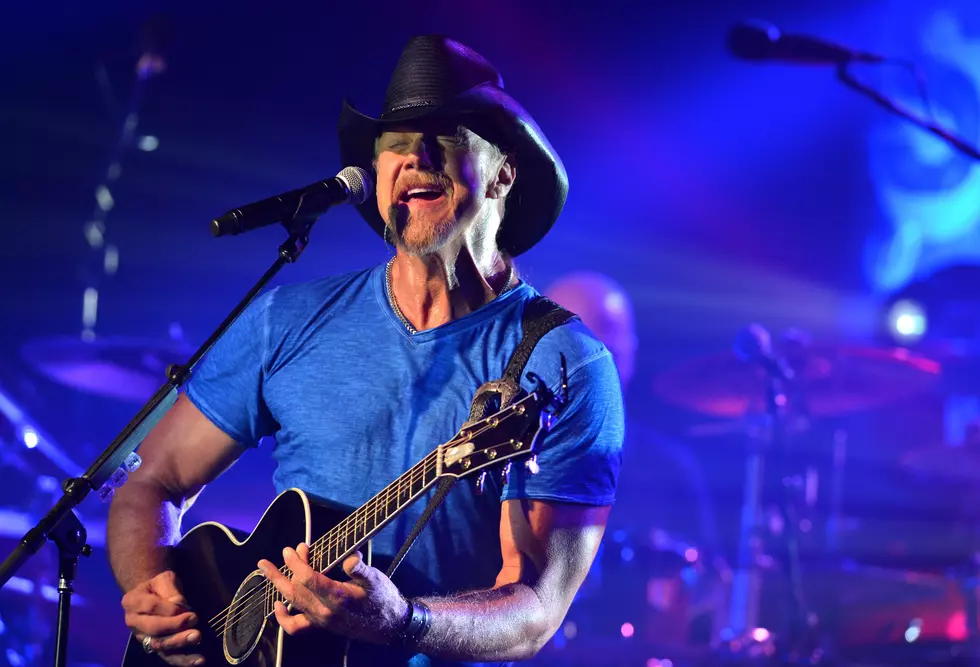 Trace Adkins Is Bringing His Tour To Illinois This Summer
