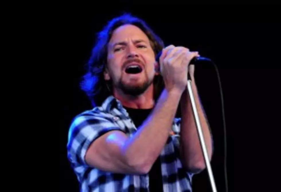 Eddie Vedder Releases Ukulele Songs Today [VIDEO]