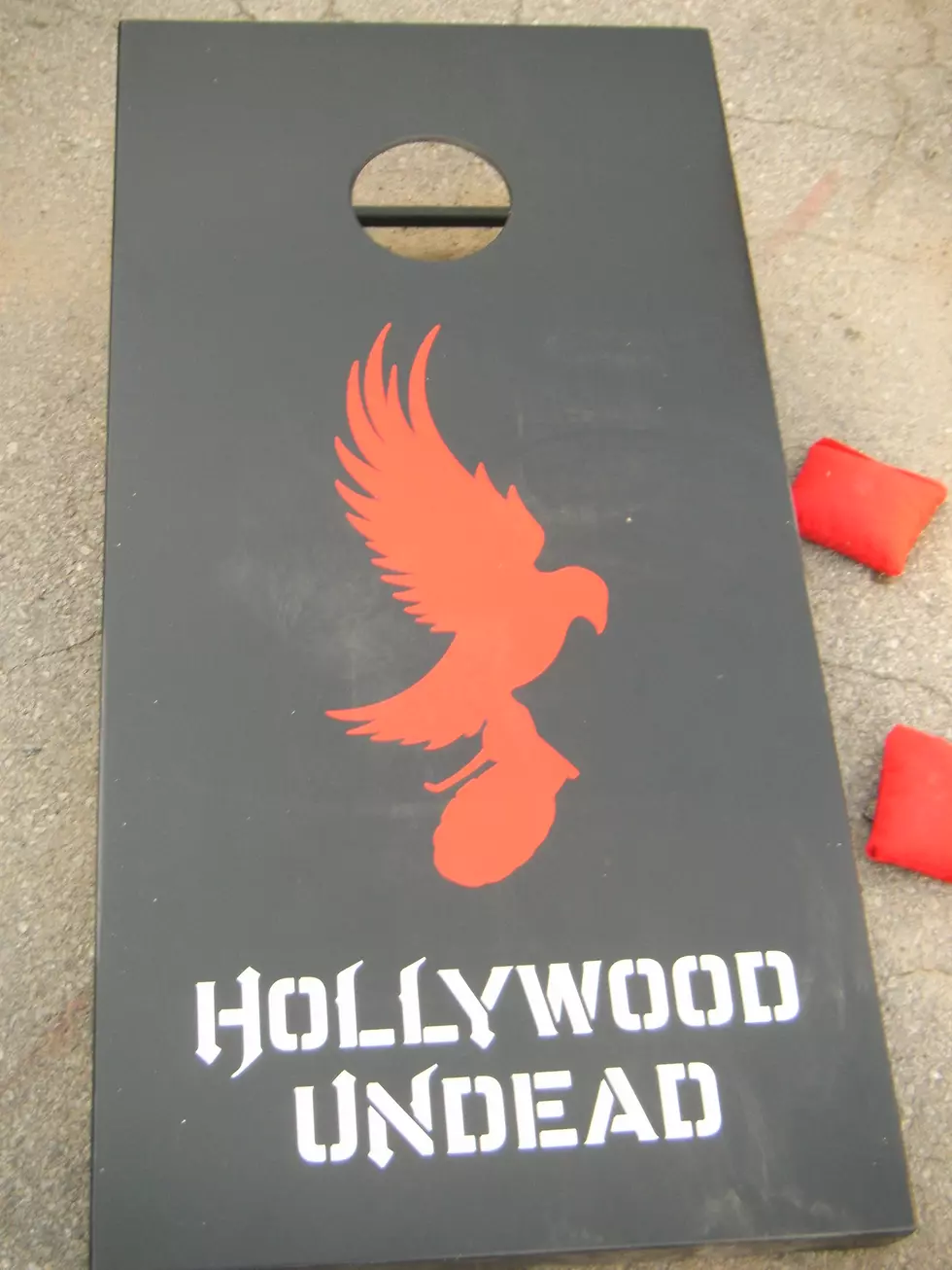 Winners Get Cornhole’d With Hollywood Undead! [Photos]