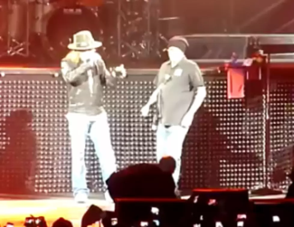 Axl Rose Almosts Stops Guns N&#8217; Roses Show Sunday Night [VIDEO]