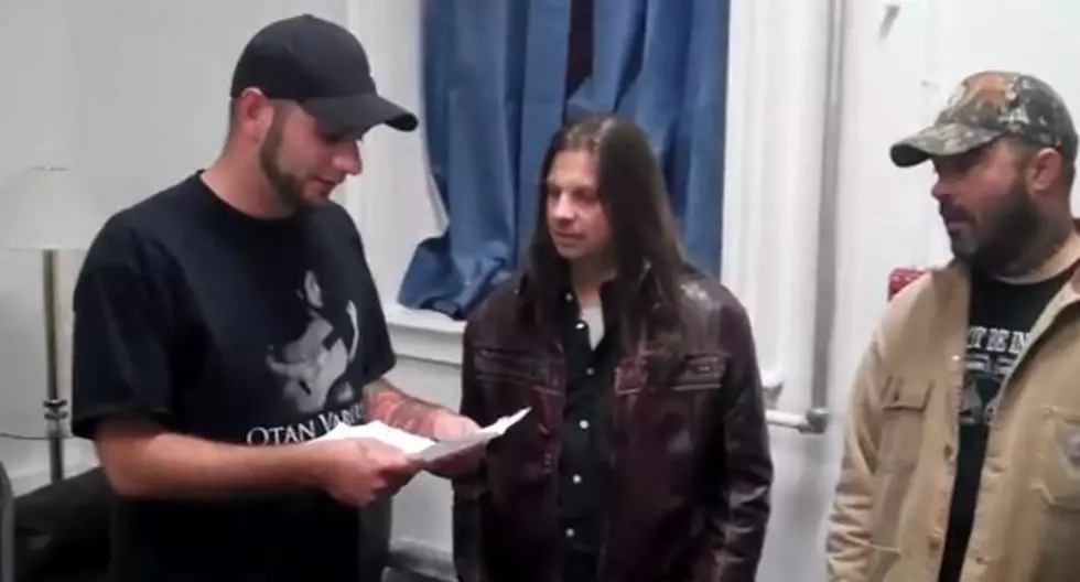 Ultimate Fan Interview of Staind Backstage At Thanksgiving Hangover