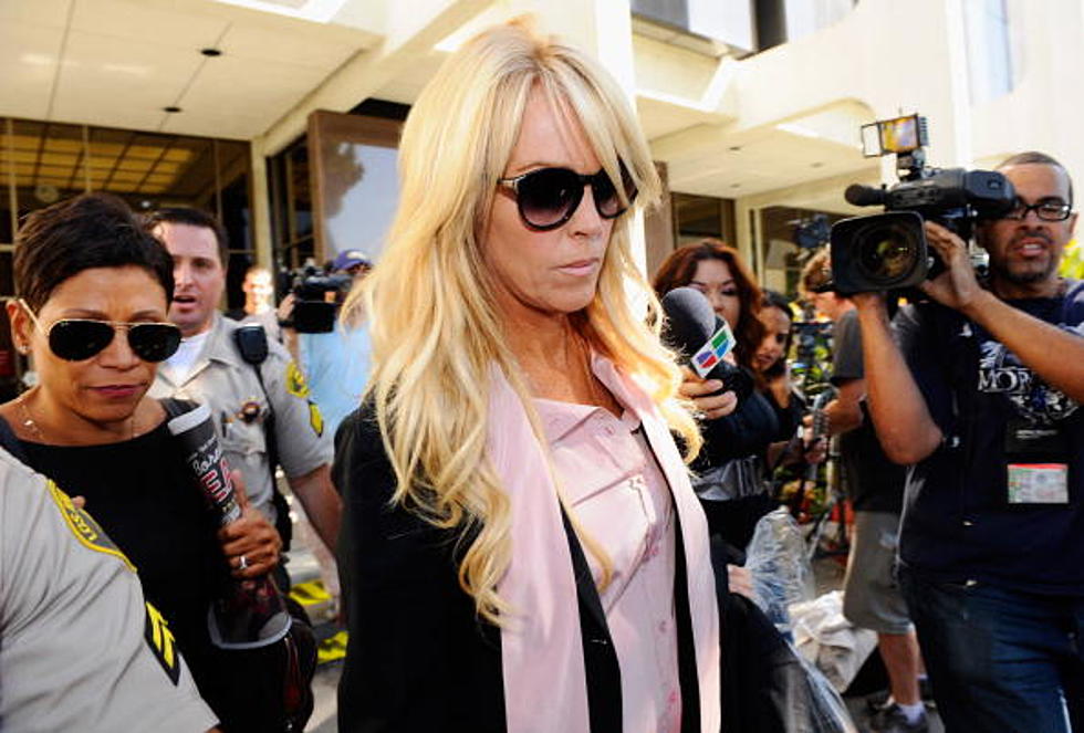 Lindsay Lohan’s Mother Dina Arrested in New York For DWI