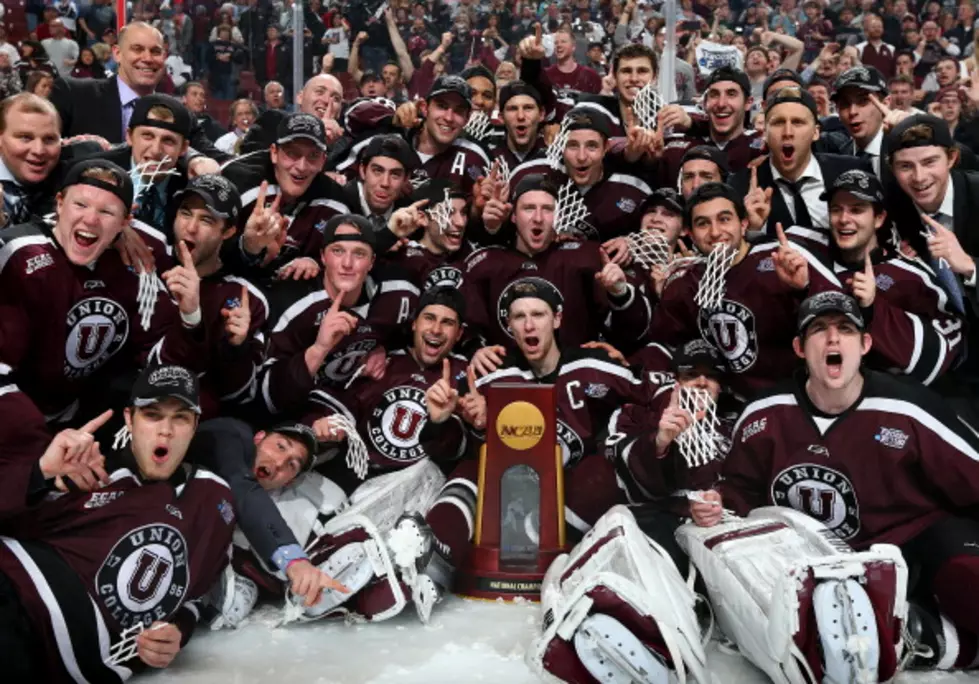 Schenectady Holds Parade For Union Hockey Team [VIDEO]