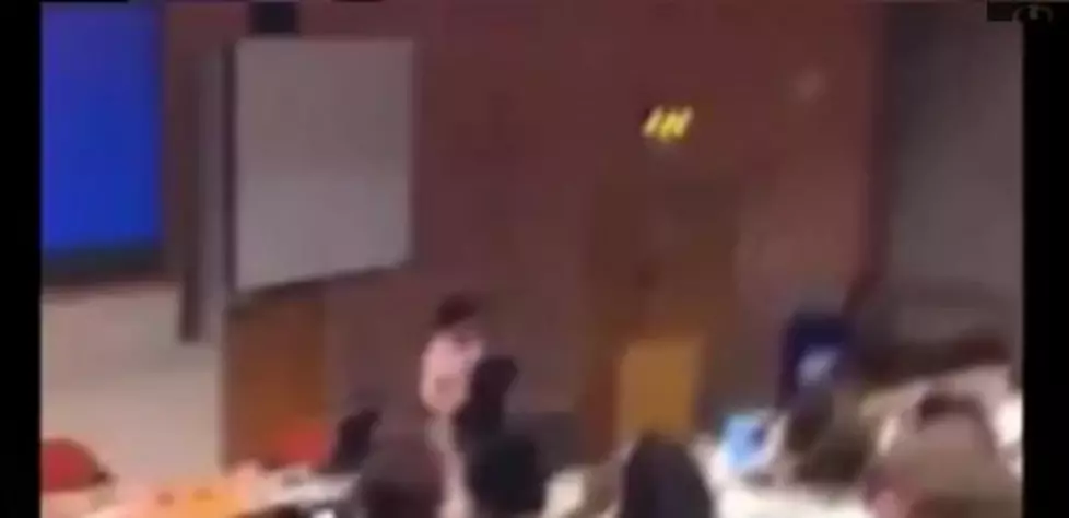 Male Professor Strips Down To Underpants During Best Lecture Ever [VIDEO]