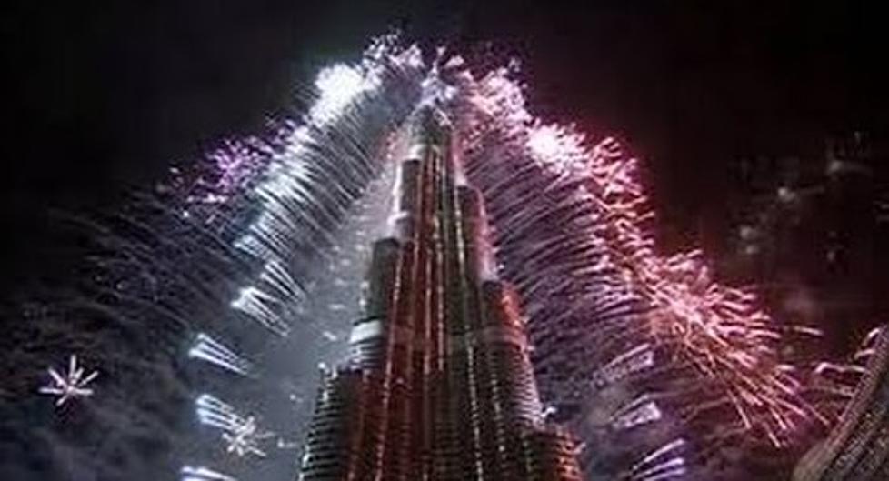 Insane Fireworks from Dubai on New Years [VIDEO]