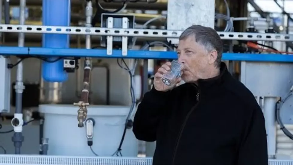 Bill Gates Can Turn Poop Into Water With Magic Machine [VIDEO]