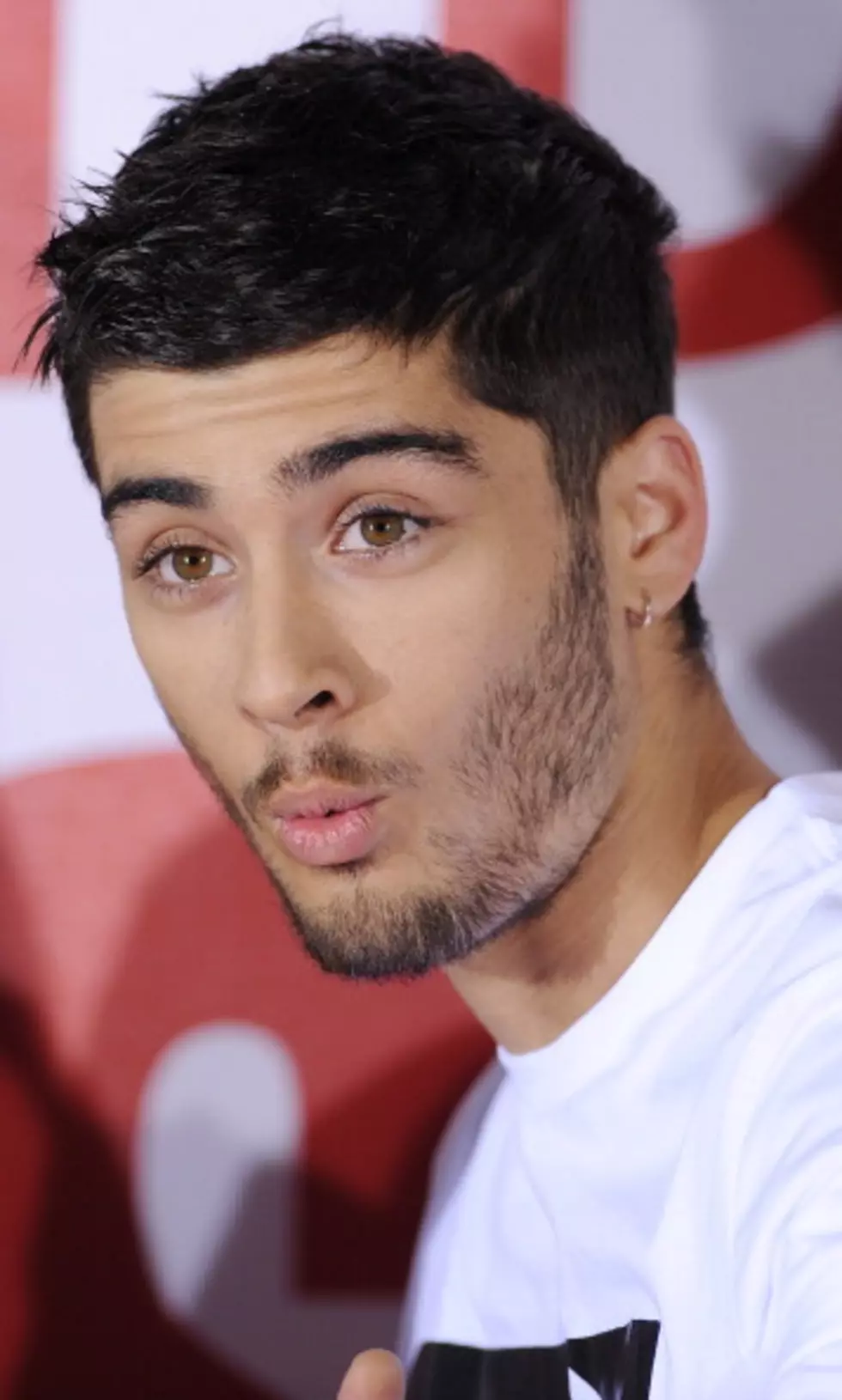 Zayn Malik Has Found His One Direction, Away From One Direction, Ha Ha! (Videos)